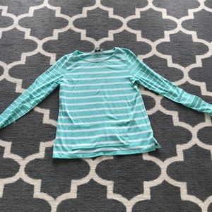 Turquoise vineyard vines long sleeved!